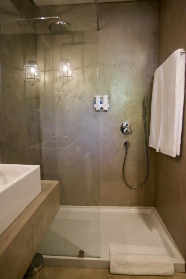 פמבה Kirimizi Hotel & Restaurante מראה חיצוני תמונה